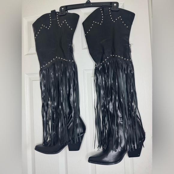 Black Fringe Knee-High Boots - Picture 3 of 5